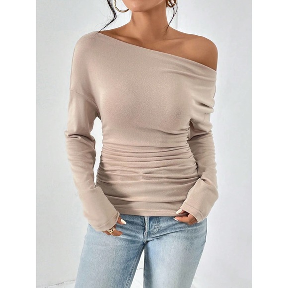 WILA Tops - TAN cold shoulder off the shoulder long sleeve Ruched Tee